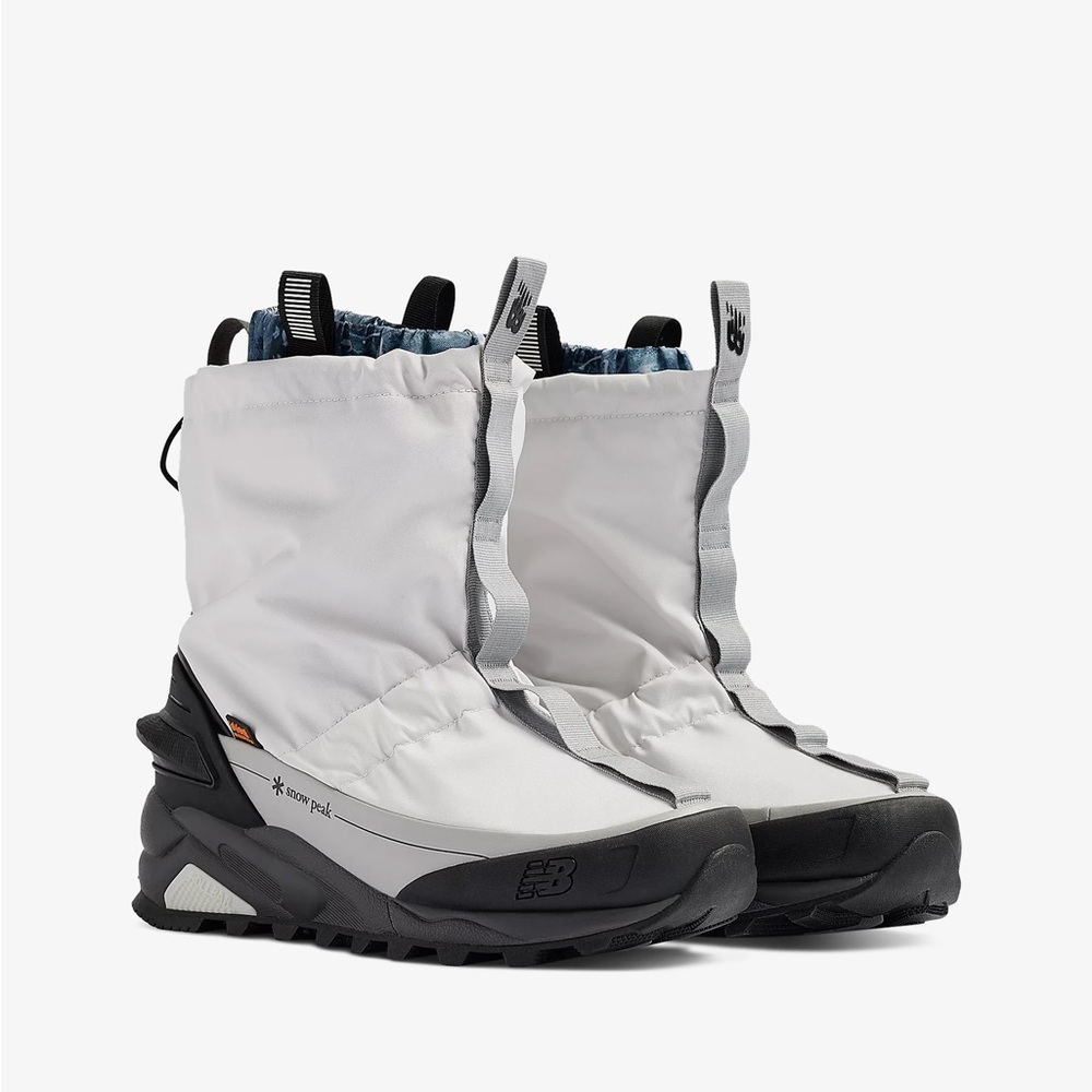 New Balance X Snow Peak Niobium C_3 Tokyo Design Studio White Outdoor Boots